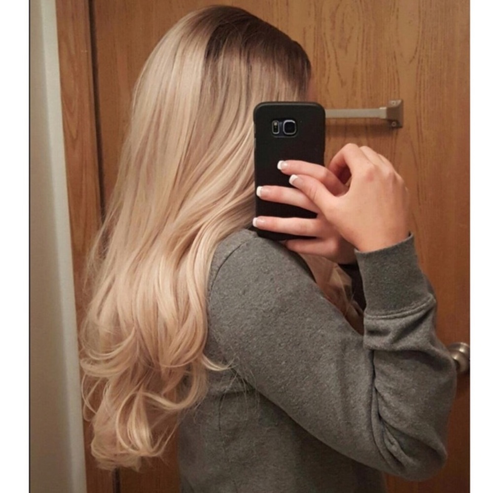 Ash Blonde Ombré High Density Heat Resistant Wig - Picture 7 of 11